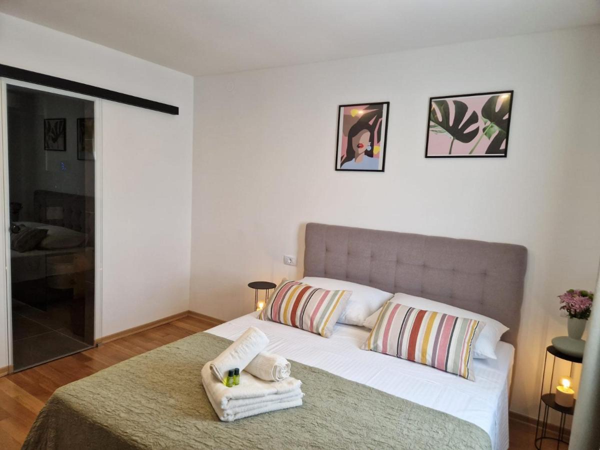 Jazz Rooms And Apartments โรวีน ภายนอก รูปภาพ