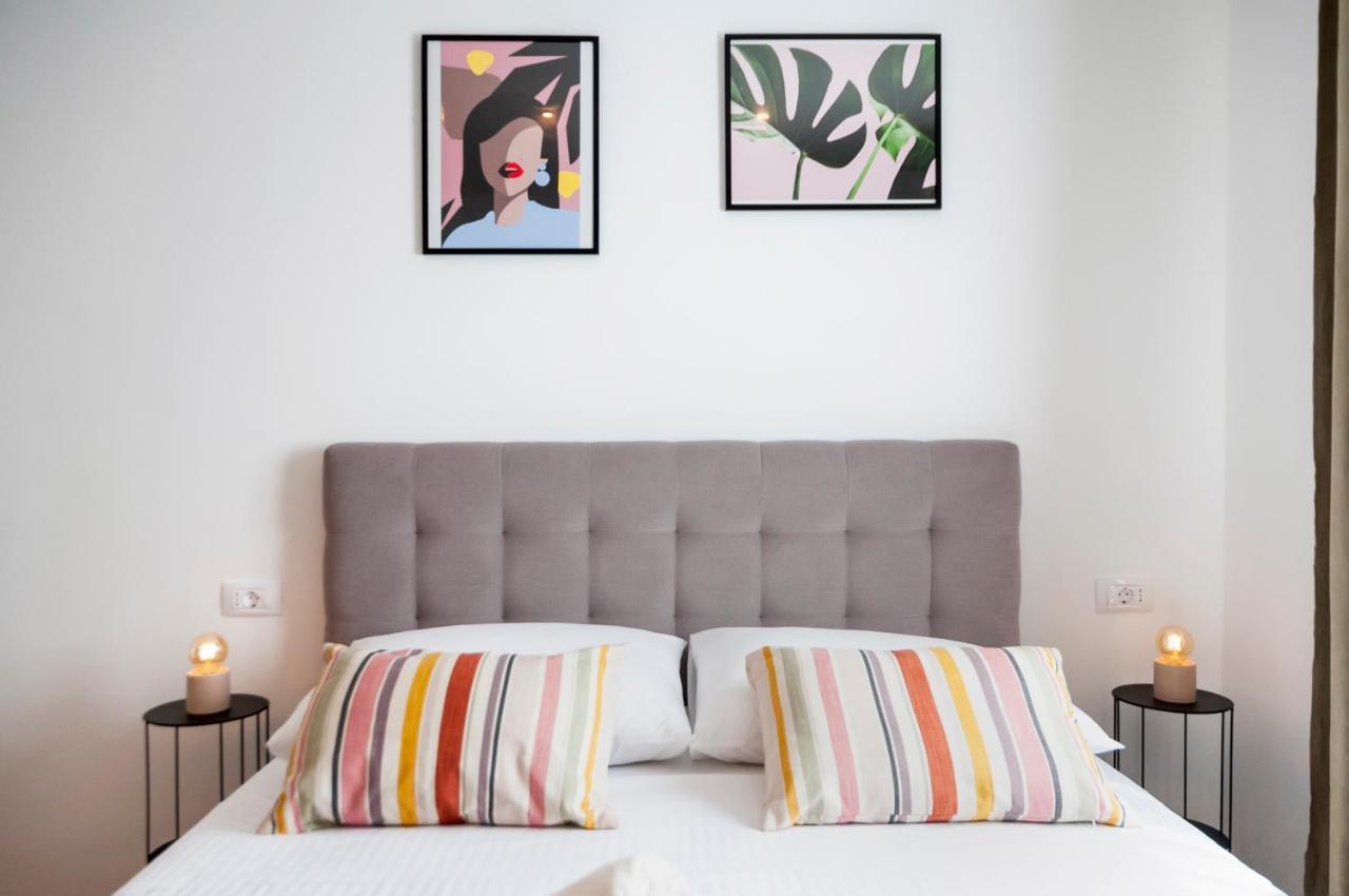 Jazz Rooms And Apartments โรวีน ภายนอก รูปภาพ