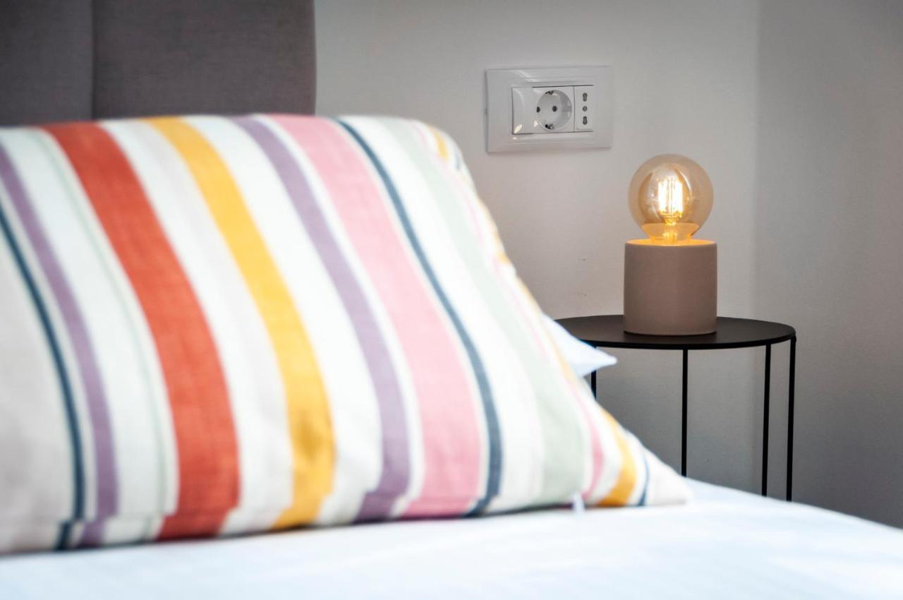 Jazz Rooms And Apartments โรวีน ภายนอก รูปภาพ